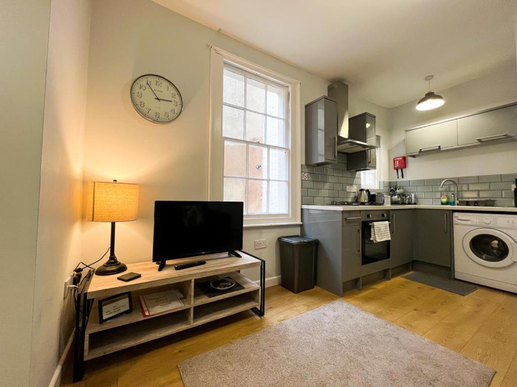 Suitely - Berkeley Apartments Cheltenham Ngoại thất bức ảnh