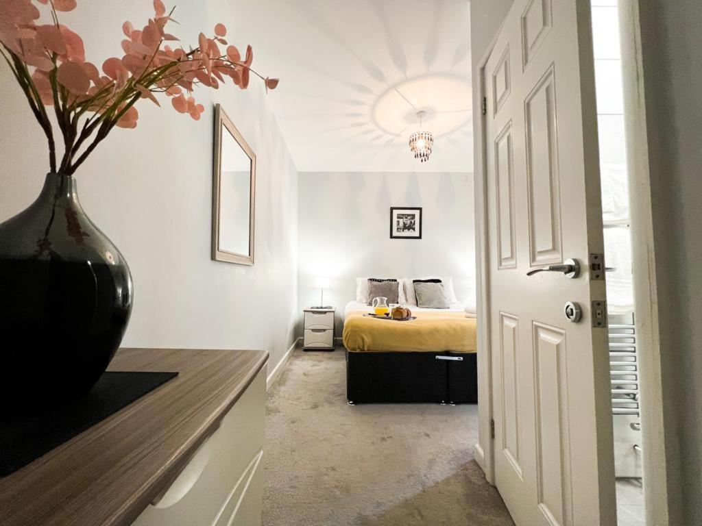 Suitely - Berkeley Apartments Cheltenham Ngoại thất bức ảnh
