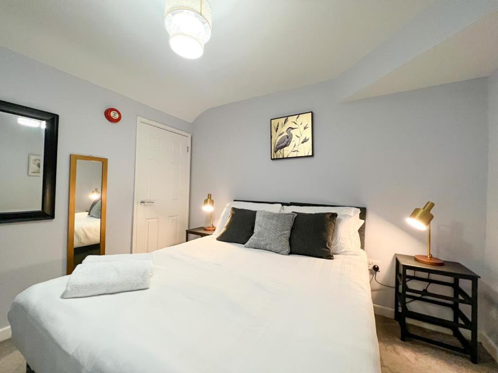 Suitely - Berkeley Apartments Cheltenham Ngoại thất bức ảnh