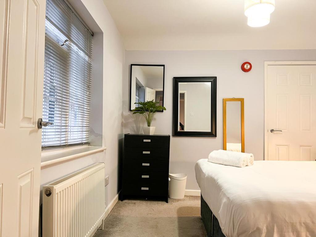 Suitely - Berkeley Apartments Cheltenham Ngoại thất bức ảnh